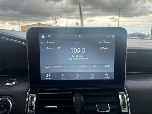 Used 2018 Lincoln Navigator L Black Label AWD/4WD image 11