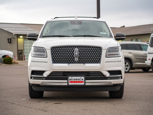 Used 2019 Lincoln Navigator Reserve w/ Cargo Package image 8