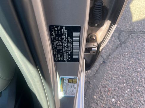 Used 2025 Hyundai Elantra Limited image 29