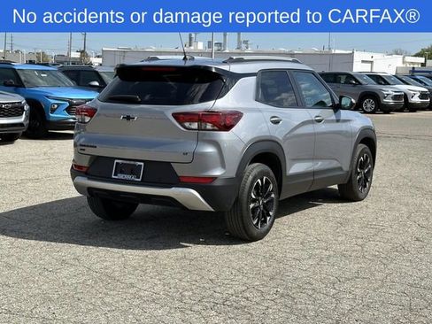 Certified 2023 Chevrolet TrailBlazer LT w/ LPO, Blackout Package AWD/4WD image 7