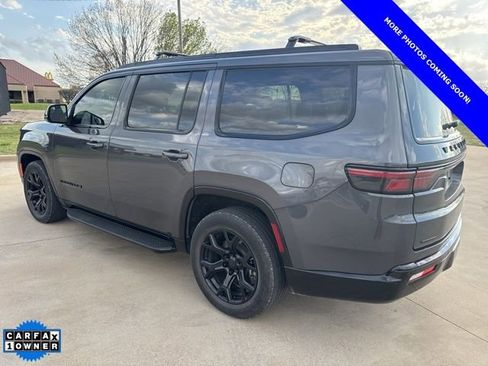 Used 2023 Jeep Wagoneer Series II image 5