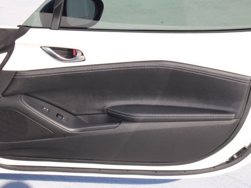 Used 2023 MAZDA MX-5 Miata Club w/ Brembo/BBS Recaro Package image 11