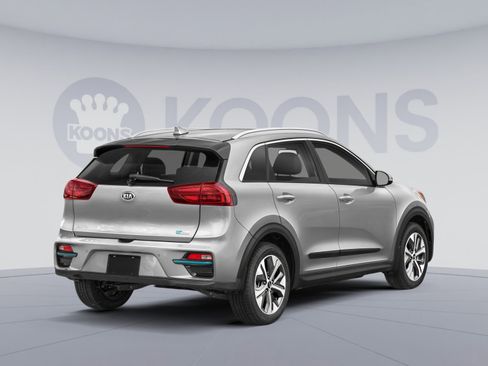 Used 2020 Kia Niro EX Premium w/ Cold Weather Package image 2