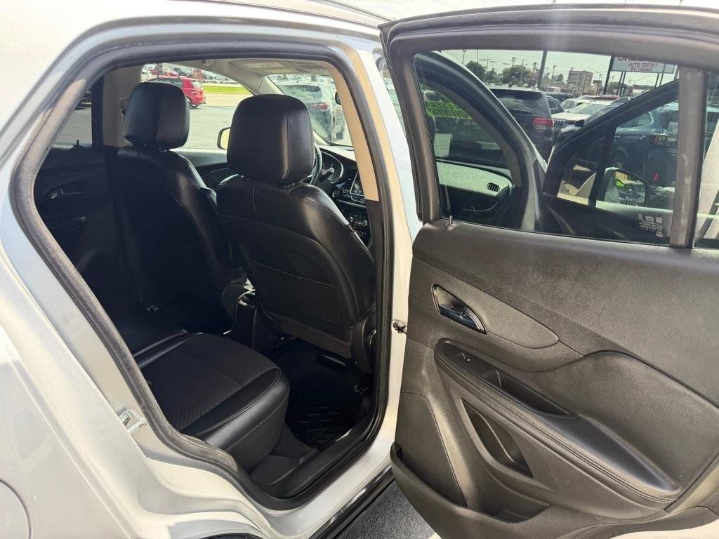 Used 2019 Buick Encore Preferred w/ LPO, Active Package FWD image 8
