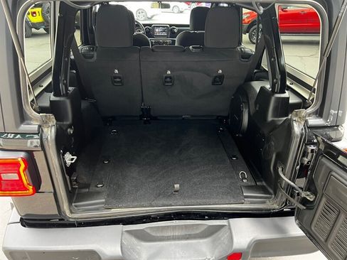 Used 2020 Jeep Wrangler Unlimited Sport AWD/4WD image 22