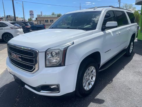 Used 2019 GMC Yukon XL SLT AWD/4WD image 4