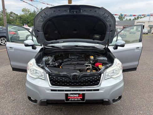 Used 2014 Subaru Forester 2.5i Touring AWD/4WD image 9