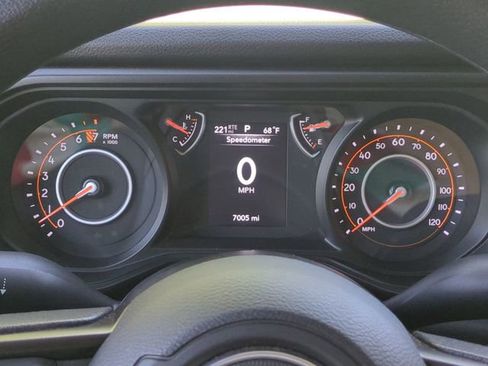 Certified 2025 Jeep Gladiator Sport AWD/4WD image 19