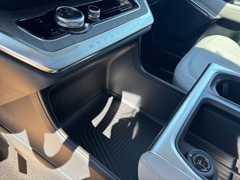 New 2026 Ford Expedition Max Platinum w/ Platinum Ultimate Package image 20