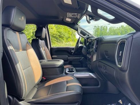 Used 2021 Chevrolet Silverado 2500 LTZ w/ Carhartt Edition AWD/4WD image 13