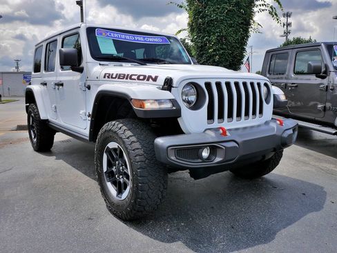 Used 2022 Jeep Wrangler Unlimited Rubicon w/ Cold Weather Group AWD/4WD image 2