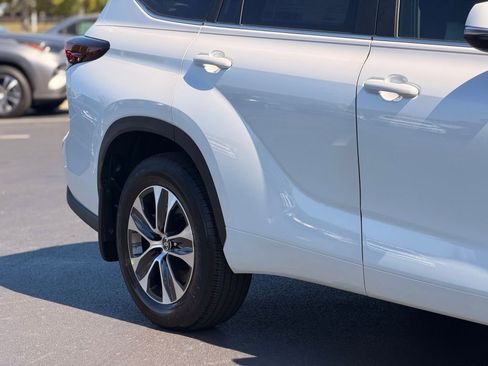 New 2026 Toyota Highlander XLE AWD/4WD image 6