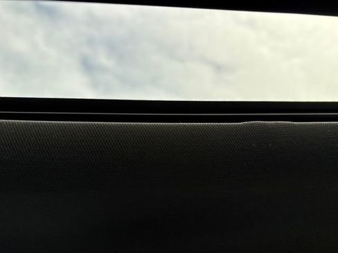 Used 2015 Ford F150 Lariat image 29