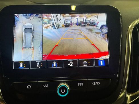 Used 2024 Chevrolet Equinox Premier FWD image 19