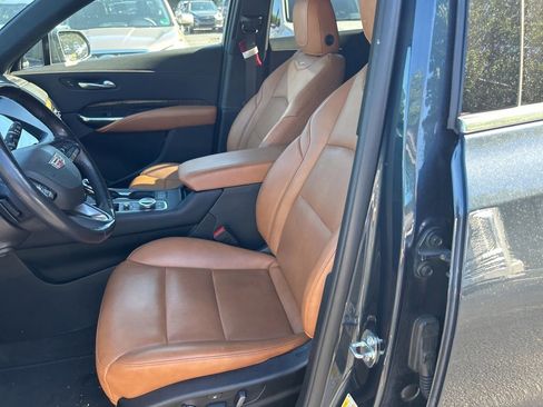 Used 2020 Cadillac XT4 Premium Luxury FWD image 15