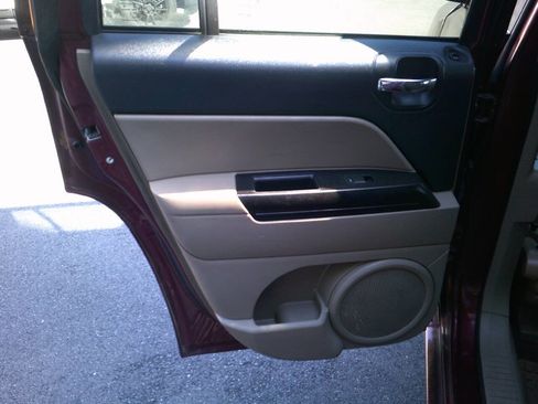 Used 2011 Jeep Compass 2WD image 15