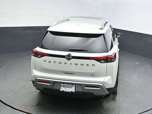 Used 2024 Nissan Pathfinder SL image 35
