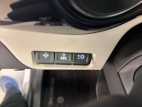 Used 2023 Buick Encore GX Essence w/ Advanced Technology Package AWD/4WD image 17