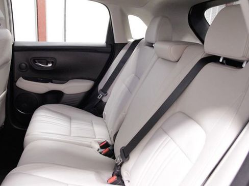 Used 2024 Honda HR-V EX-L image 19