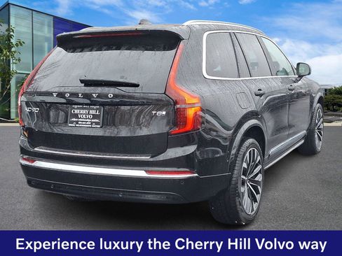 New 2026 Volvo XC90 T8 Plus w/ Protection Package Premier AWD/4WD image 5