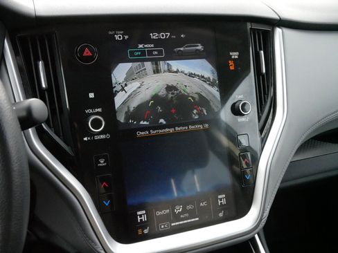 Used 2022 Subaru Outback Premium image 29