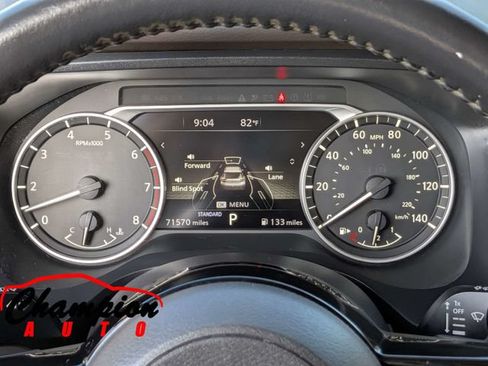 Used 2022 Nissan Rogue SV w/ SV Premium Package FWD image 31
