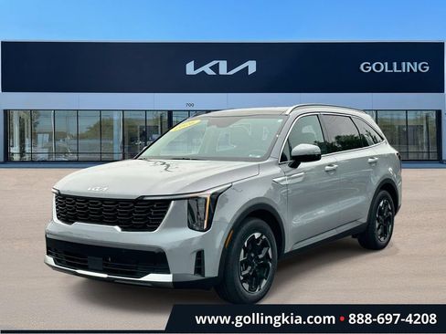 Certified 2026 Kia Sorento S w/ S Panoramic Sunroof Package FWD image 5