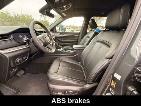 New 2026 Jeep Grand Cherokee Limited w/ Limited Altitude Package RWD image 10