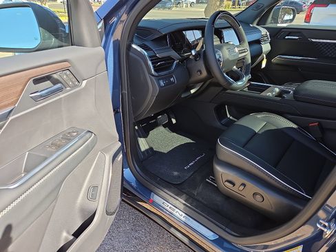 New 2026 GMC Acadia Denali image 10