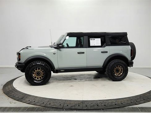 Used 2022 Ford Bronco Wildtrak image 4