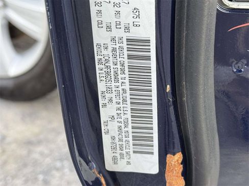 Used 2016 Jeep Patriot Latitude w/ Sun/Sound Group image 31