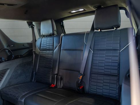 Used 2022 Cadillac Escalade Sport Platinum w/ LPO, ONYX Package AWD/4WD image 67