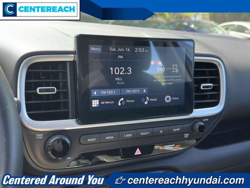Used 2023 Hyundai Venue SEL FWD image 24