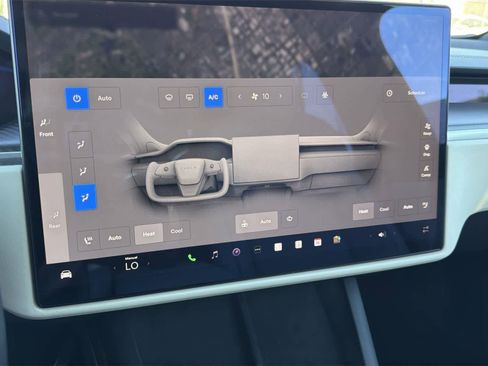 Used 2023 Tesla Model X Plaid image 14