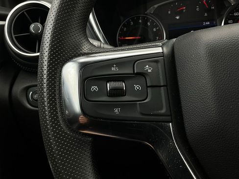 Used 2025 Chevrolet Blazer LT image 34