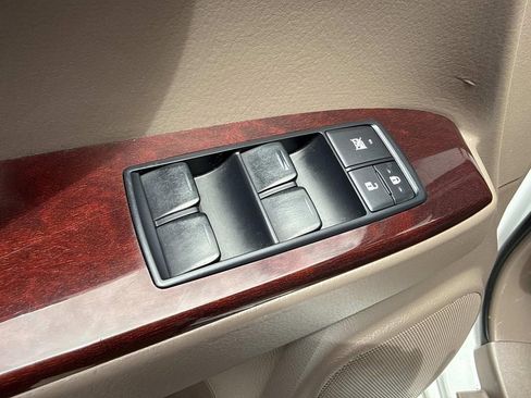 Used 2015 Lexus GX 460 w/ Premium Package AWD/4WD image 24