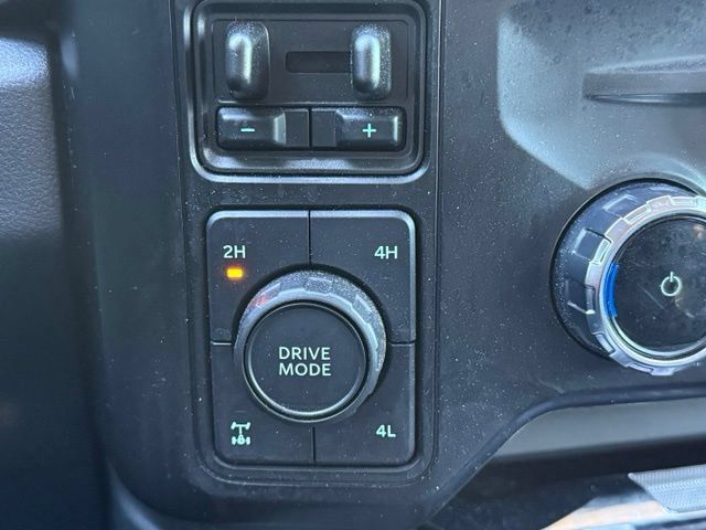 Used 2024 Ford F350 Lariat w/ Lariat Ultimate Package AWD/4WD image 23