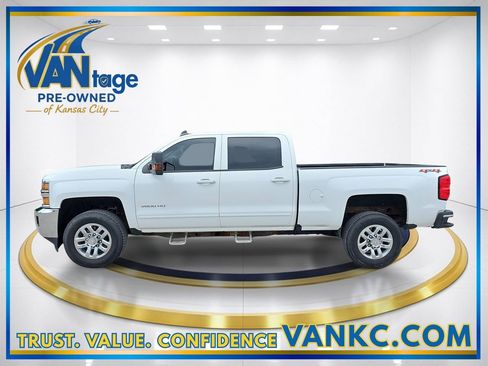 Used 2016 Chevrolet Silverado 2500 LT w/ LT Convenience Package AWD/4WD image 10