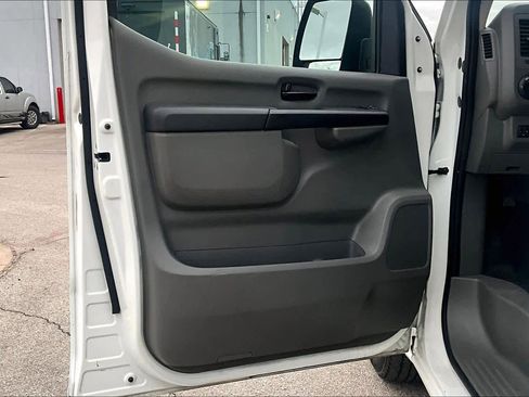 Used 2020 Nissan NV 3500 S image 20