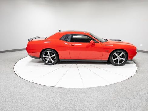 Used 2016 Dodge Challenger R/T image 27