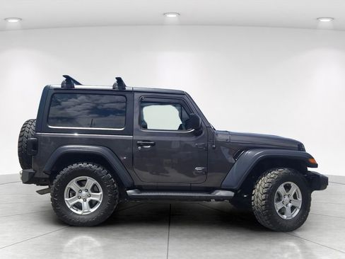 Used 2020 Jeep Wrangler Sport AWD/4WD image 3