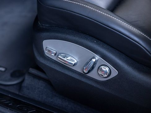 Used 2022 Porsche Macan GTS AWD/4WD image 30