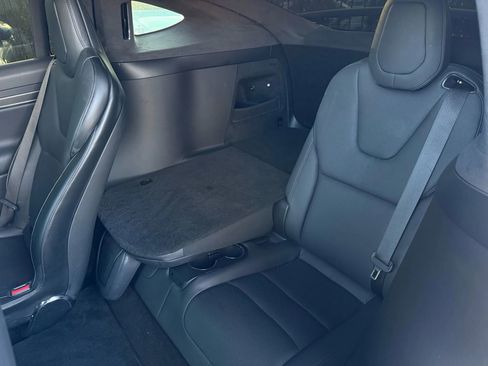 Used 2022 Tesla Model X Plaid image 20