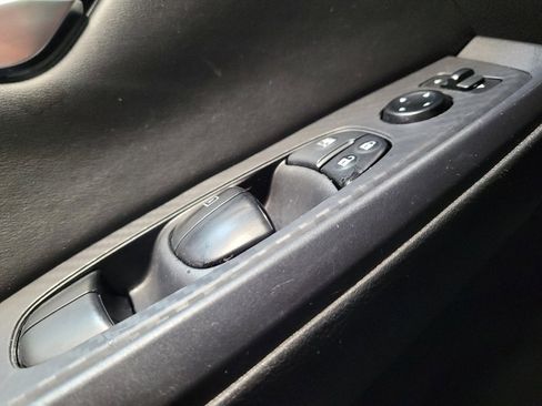Used 2024 Nissan Sentra SV FWD image 27