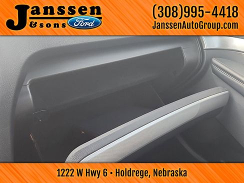 Used 2017 Ford Explorer XLT w/ Equipment Group 202A image 32