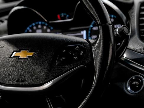 Used 2018 Chevrolet Impala Premier FWD image 24