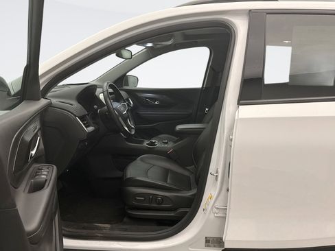 Used 2023 GMC Terrain SLT w/ Elevation Edition AWD/4WD image 8