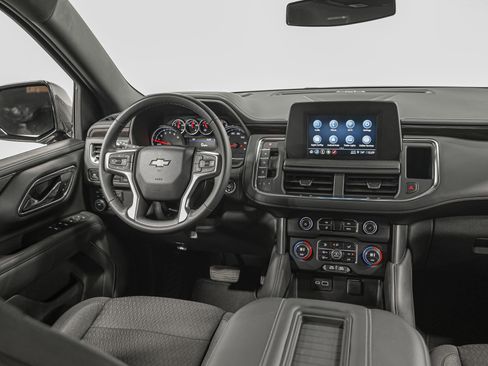 Used 2023 Chevrolet Suburban LS image 30