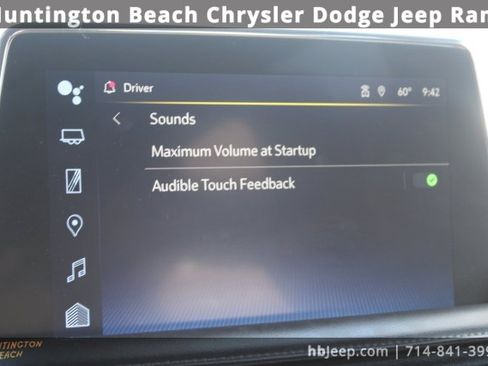 Used 2024 Chevrolet Suburban LT image 28