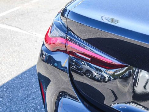 Used 2023 BMW M4 Competition image 7